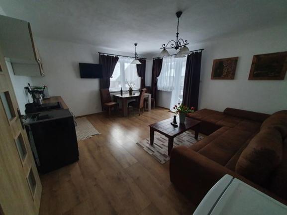 Apartmanovy Dom Adas Prosiek Exterior photo