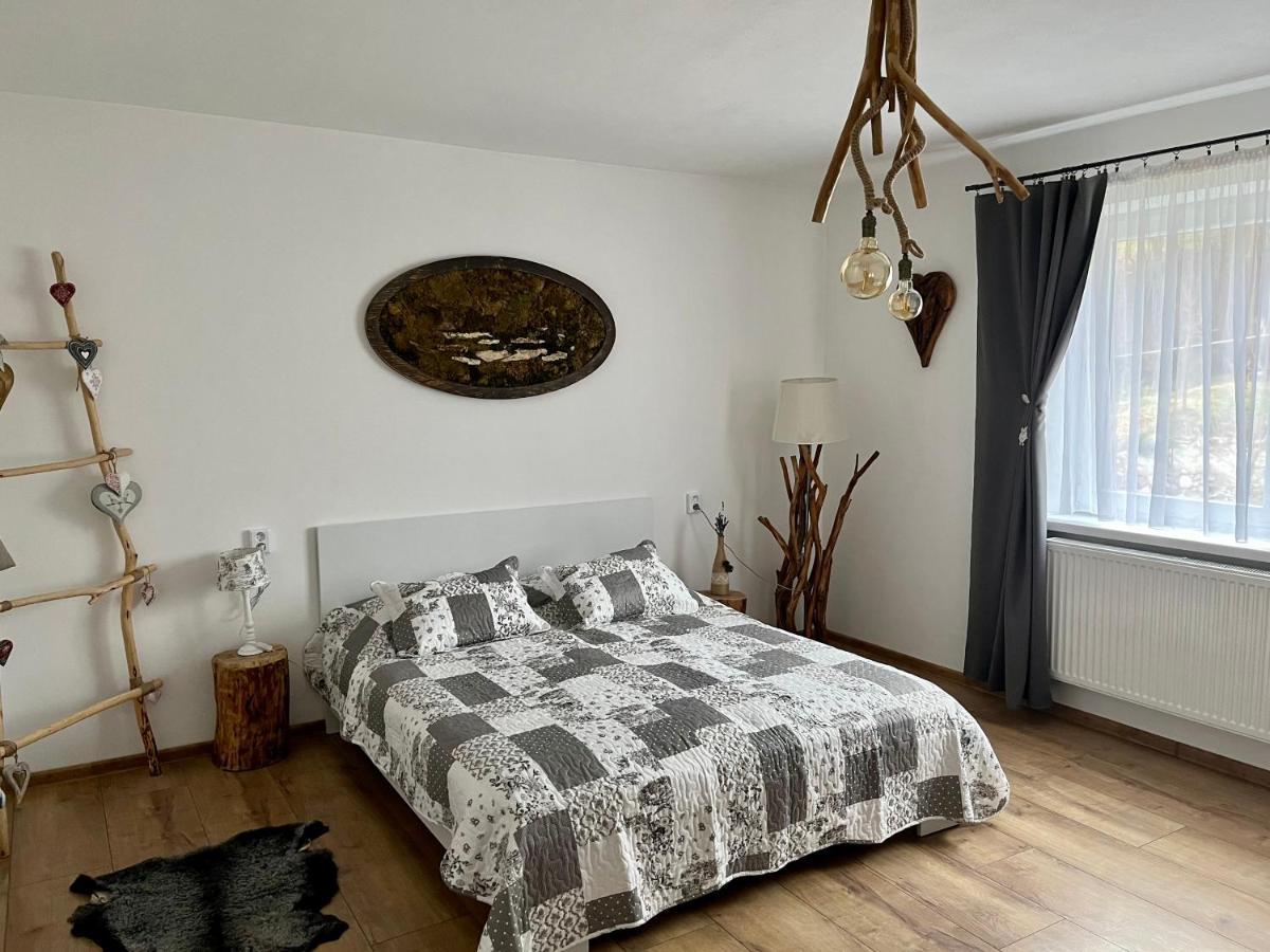 Apartmanovy Dom Adas Prosiek Exterior photo